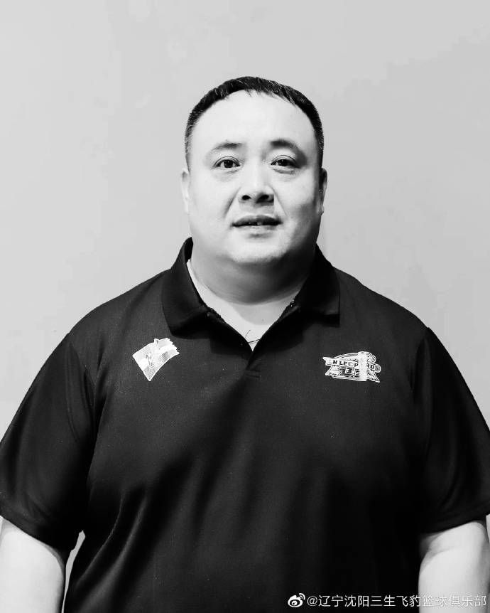 被绑在tk机上憋尿挠脚心